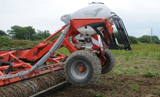 KUHN SH 600 frøsåmaskine på Cultimer L