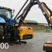 Montering af McConnel hegnsklipper på traktor