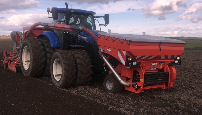 KUHN TF 1512 fronttank