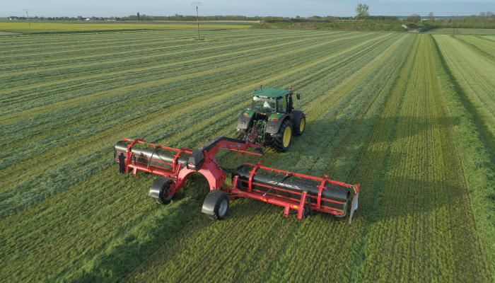 KUHN  Merge Maxx 1090