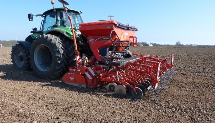 KUHN HR 4040 rotorharve med Venta 4030 med Seedflex såskær