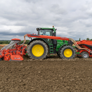 KUHN TF 2300 C dobbelt fronttank i kombination med rotorsåsæt